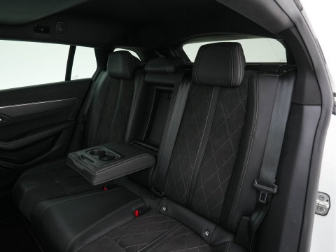 Peugeot 508 SW 1.6 HYbrid GT-Line Pack Business (Plug-in) {SoH-100%} (INCL-BTW) Aut. *PANO | LEATHER-MICROFIBRE | FOCAL®-AUDIO | FULL-LED | CRUISE-ADAPT. | BLINDSPOT | DAB | DIGI-COCKPIT | HEATED-SPORTSEATS | CAMERA | NAVI | SHIFTPADDLES | PRIVACY-GLASS | ...