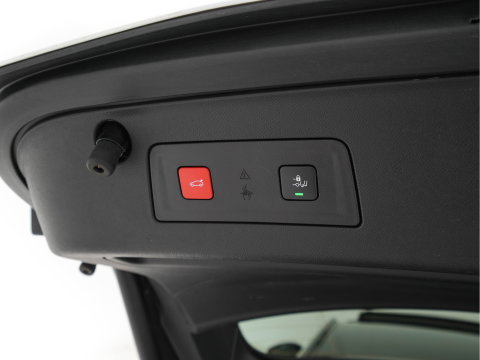 Peugeot 508 SW 1.6 HYbrid GT-Line Pack Business (Plug-in) {SoH-100%} (INCL-BTW) Aut. *PANO | LEATHER-MICROFIBRE | FOCAL®-AUDIO | FULL-LED | CRUISE-ADAPT. | BLINDSPOT | DAB | DIGI-COCKPIT | HEATED-SPORTSEATS | CAMERA | NAVI | SHIFTPADDLES | PRIVACY-GLASS | ...