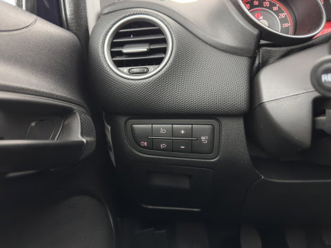 Fiat Punto Evo 1.3 M-Jet Pop *AIRCO | CRUISE | COMFORT-SEATS | 15''ALU | TOWBAR*