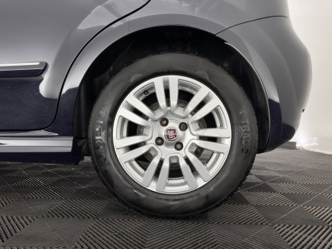 Fiat Punto Evo 1.3 M-Jet Pop *AIRCO | CRUISE | COMFORT-SEATS | 15''ALU | TOWBAR*