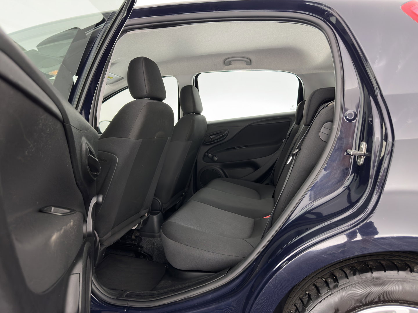Fiat Punto Evo 1.3 M-Jet Pop *AIRCO | CRUISE | COMFORT-SEATS | 15''ALU | TOWBAR*