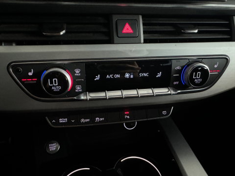 Audi A4 Avant 45 TFSI quattro edition one ACC|Stoelverwarming|Keyless|Lane Assist|Camera