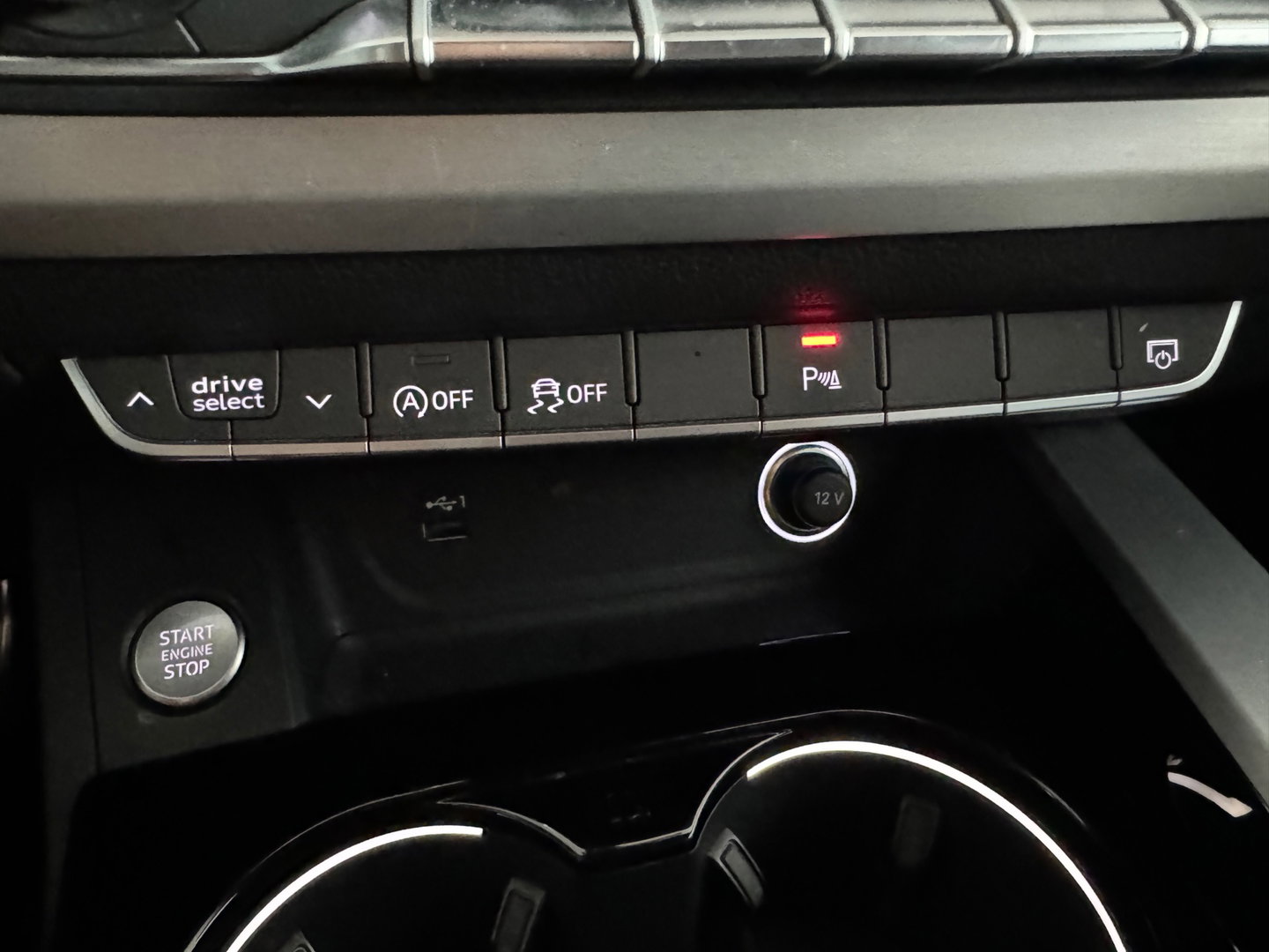 Audi A4 Avant 45 TFSI quattro edition one ACC|Stoelverwarming|Keyless|Lane Assist|Camera