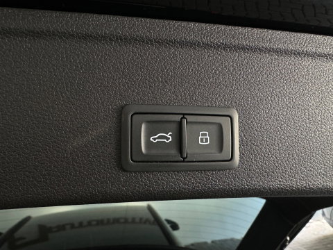 Audi A4 Avant 45 TFSI quattro edition one ACC|Stoelverwarming|Keyless|Lane Assist|Camera