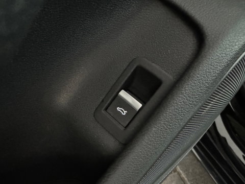 Audi A4 Avant 45 TFSI quattro edition one ACC|Stoelverwarming|Keyless|Lane Assist|Camera