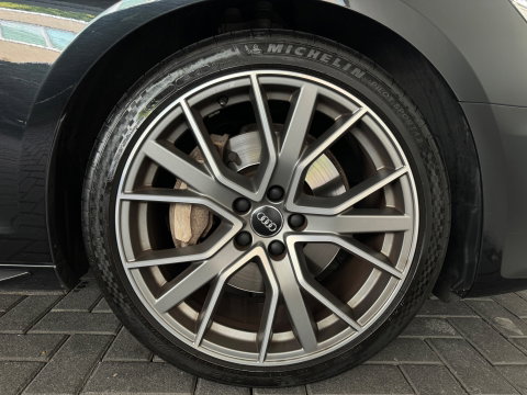 Audi A4 Avant 45 TFSI quattro edition one ACC|Stoelverwarming|Keyless|Lane Assist|Camera