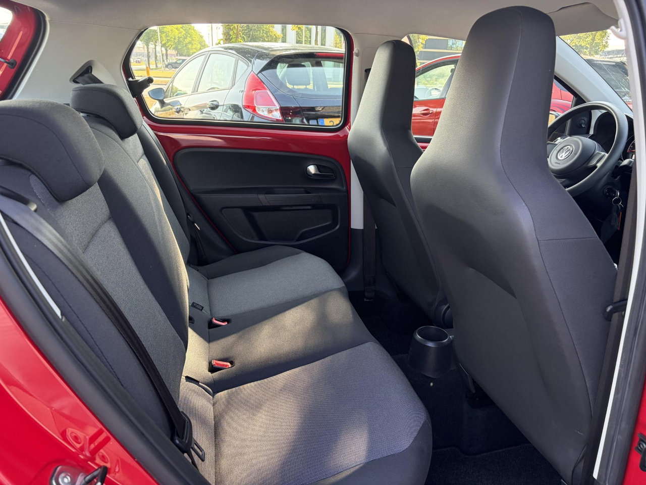 Volkswagen up!