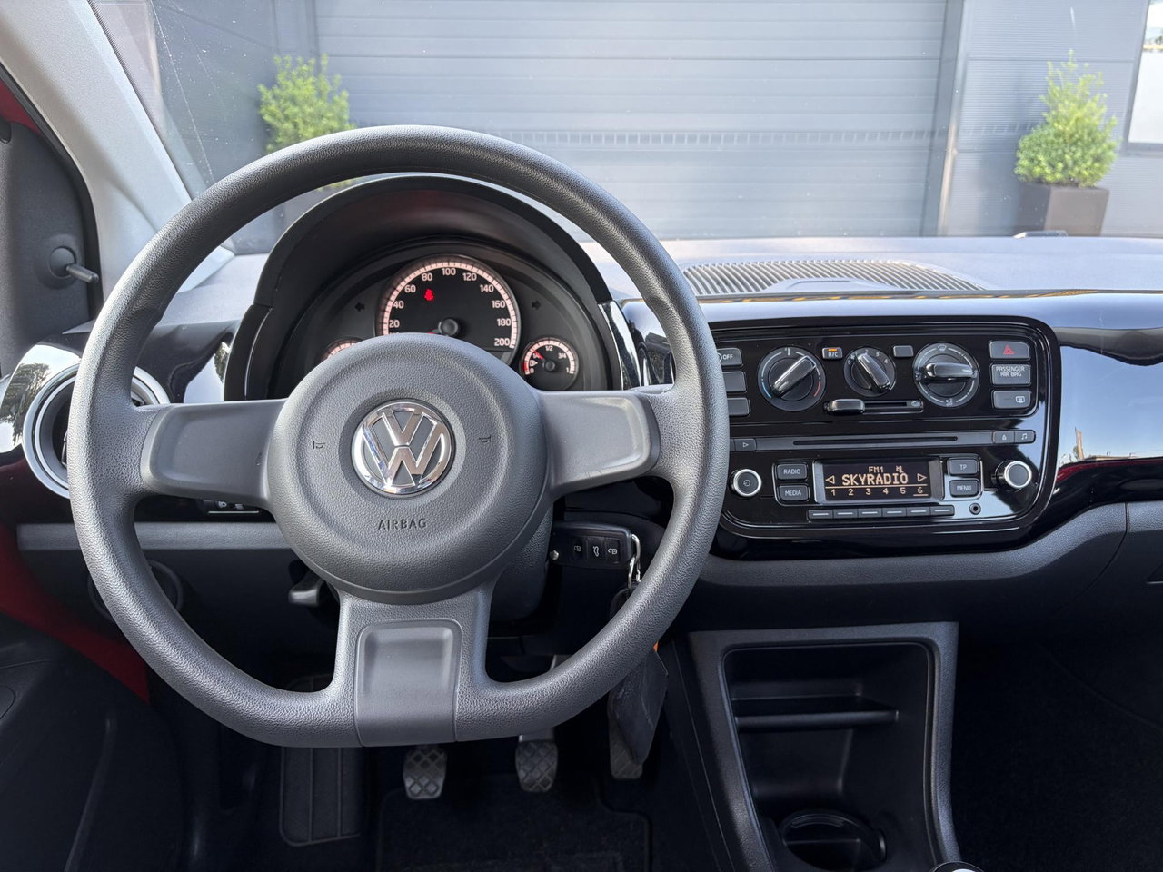 Volkswagen up!