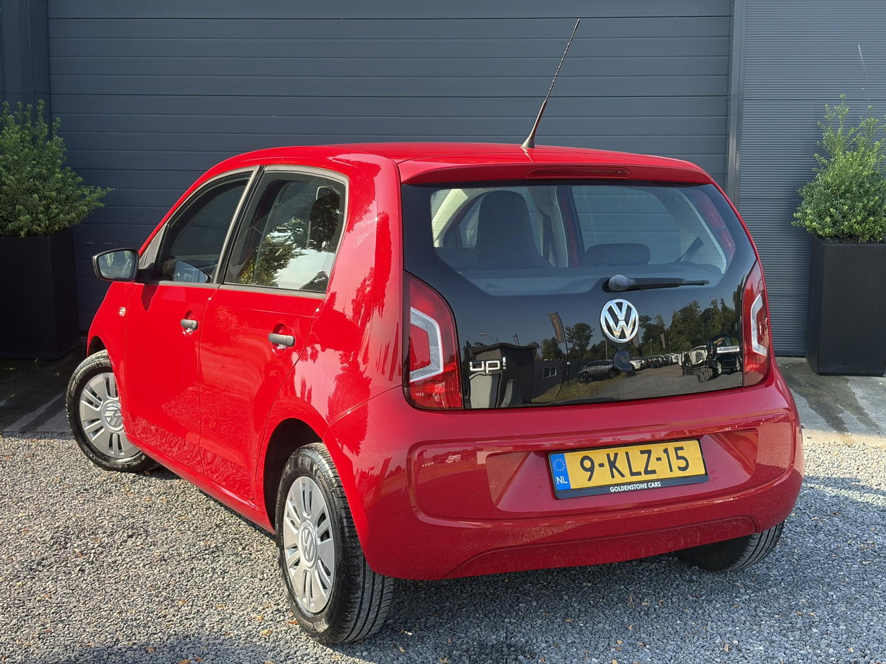 Volkswagen up!