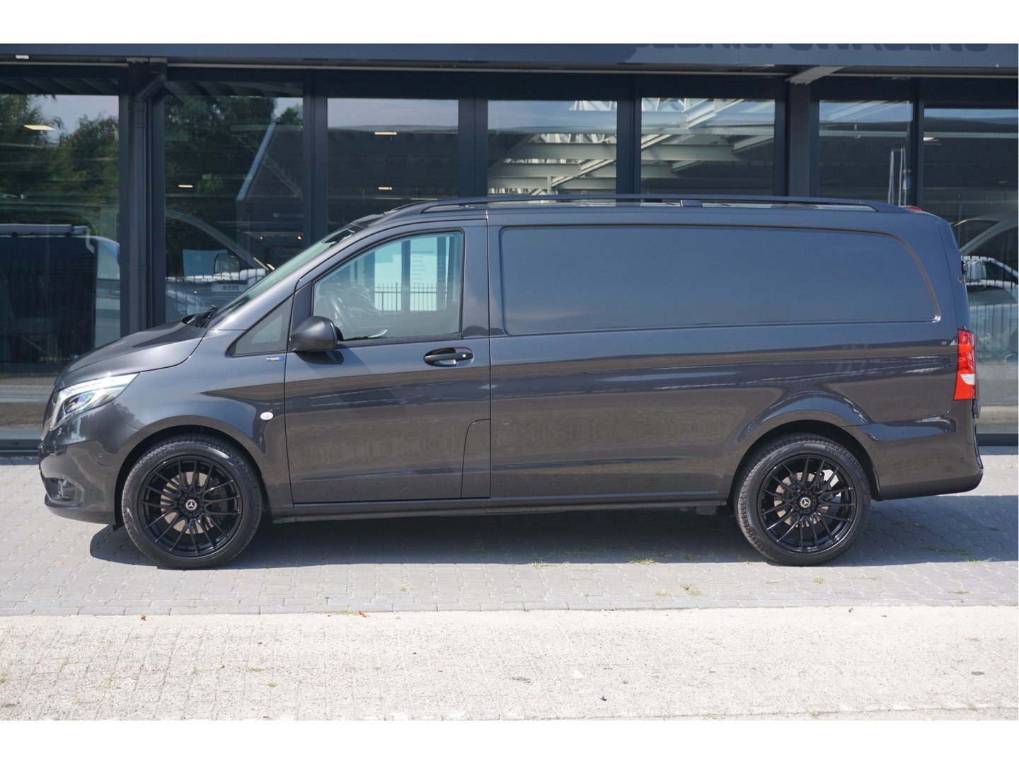 Mercedes-Benz Vito 119 CDI Lang AUT Clima, Navi, Camera, 19" LM, LED, Trekhaak!! NR.