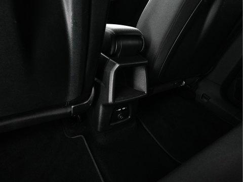 Audi Q4 e-tron 40 Launch edition 77 kWh [3-Fase-11kW] {SoH-94%} (INCL.BTW) *ADAPTIVE-CRUISE | SONOS-SOUND | HEATED-COMFORTSEATS | DIGI-COCKPIT | DAB+ | PRIVACY-GLASS | ECC | PDC | 20''ALU*