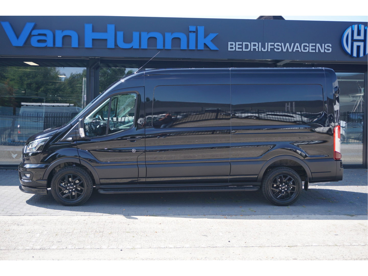 Ford Transit 350L L3H2 Black Raptor AUT-10 RWD 165PK BPM VRIJ Navi, Adap. Cruise, 360° Cam, 3.5T Trekhaak!! NR. A199