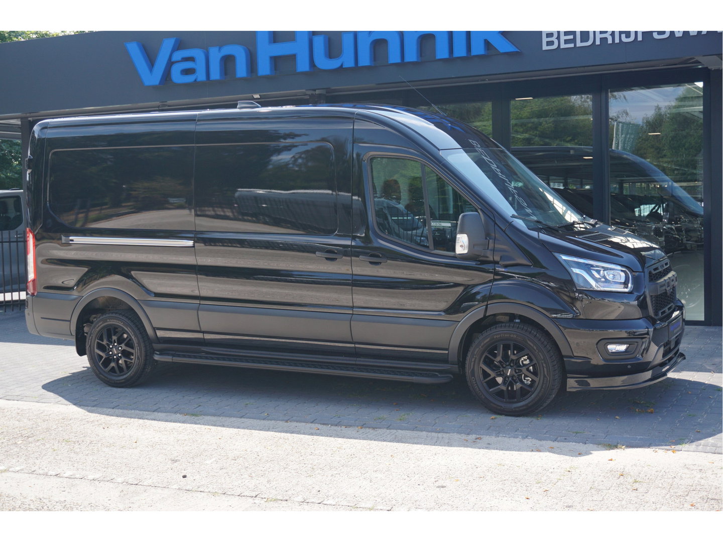 Ford Transit 350L L3H2 Black Raptor AUT-10 RWD 165PK BPM VRIJ Navi, Adap. Cruise, 360° Cam, 3.5T Trekhaak!! NR. A199