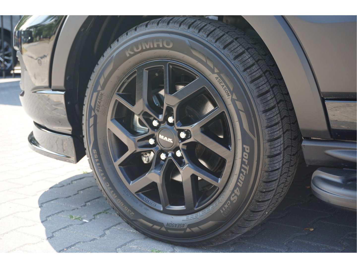 Ford Transit 350L L3H2 Black Raptor AUT-10 RWD 165PK BPM VRIJ Navi, Adap. Cruise, 360° Cam, 3.5T Trekhaak!! NR. A199