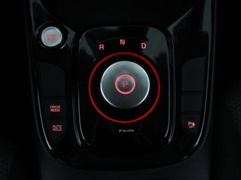 Kia e-Soul DynamicLine 64 kWh | SOH 97,5% | Cruise control | Carplay | Park assist | Camera | Climate control | Virtueel dashboard | plug-in