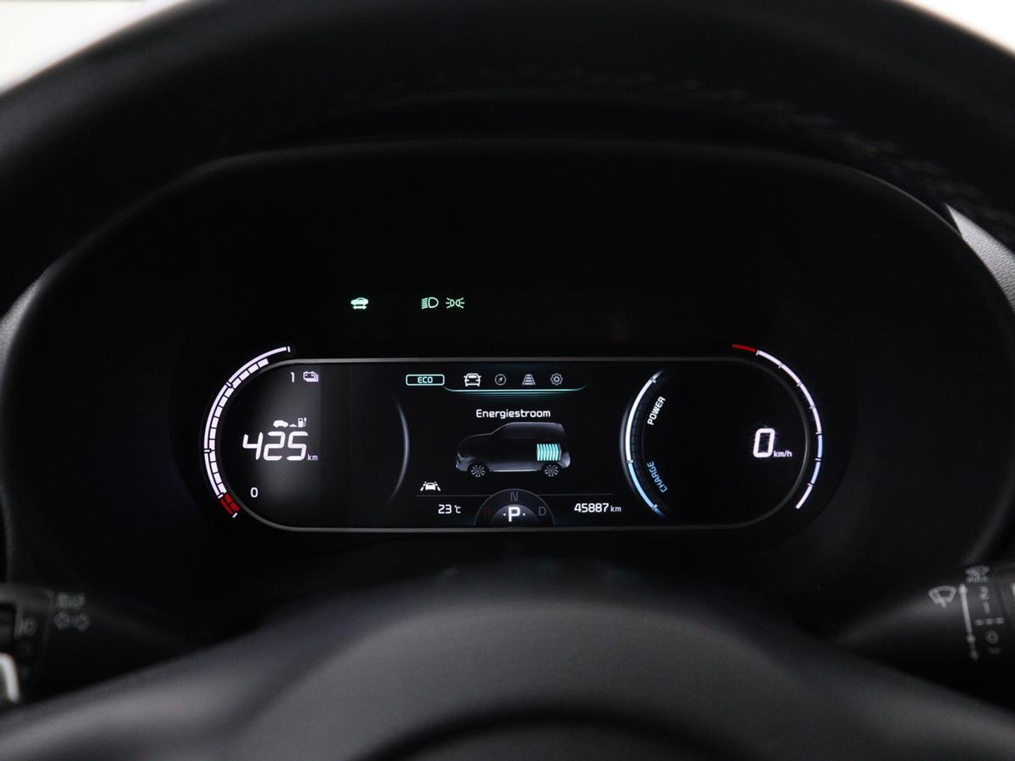Kia e-Soul DynamicLine 64 kWh | SOH 97,5% | Cruise control | Carplay | Park assist | Camera | Climate control | Virtueel dashboard | plug-in