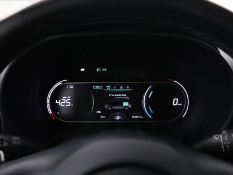 Kia e-Soul DynamicLine 64 kWh | SOH 97,5% | Cruise control | Carplay | Park assist | Camera | Climate control | Virtueel dashboard | plug-in