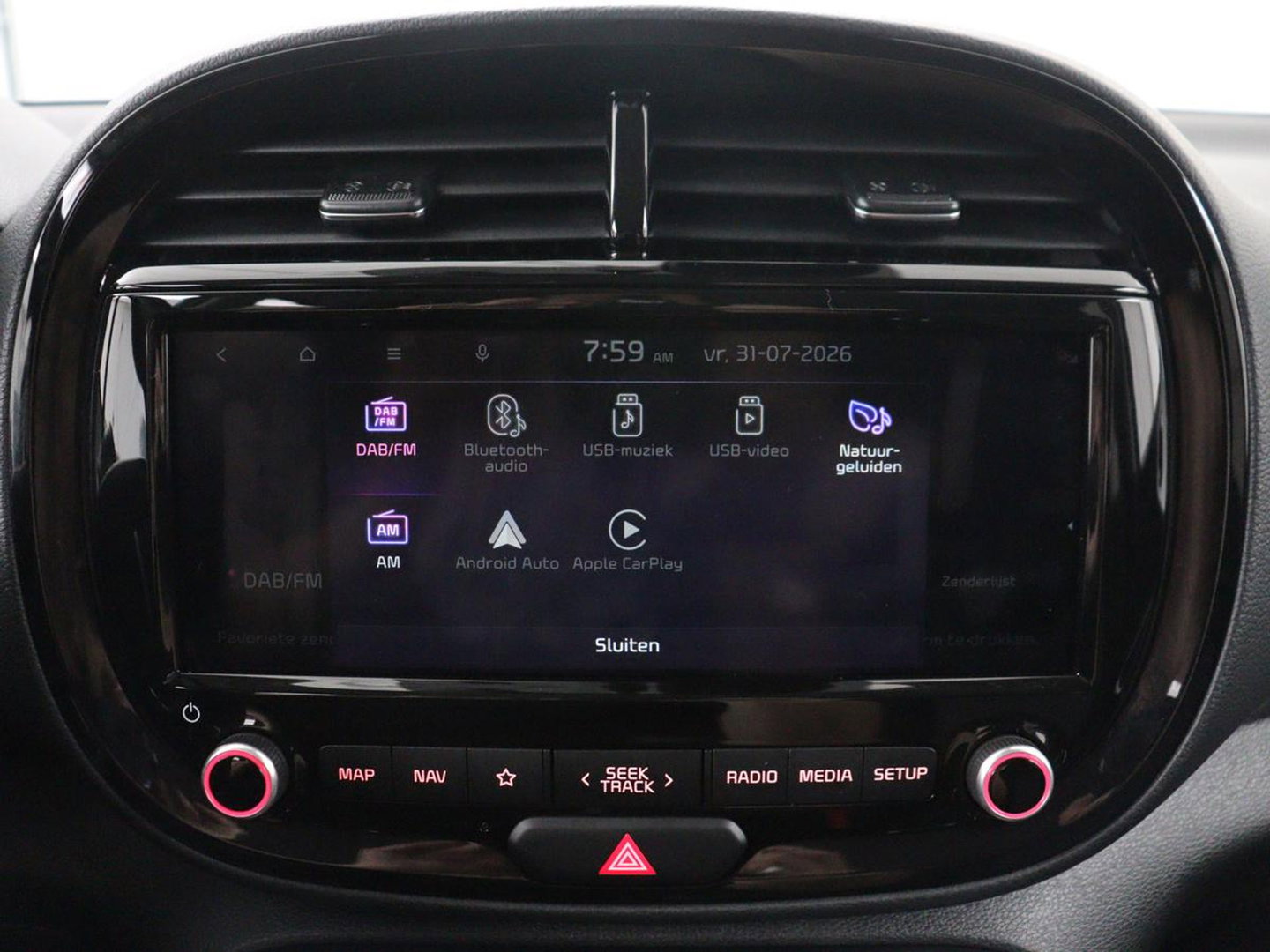 Kia e-Soul DynamicLine 64 kWh | SOH 97,5% | Cruise control | Carplay | Park assist | Camera | Climate control | Virtueel dashboard | plug-in