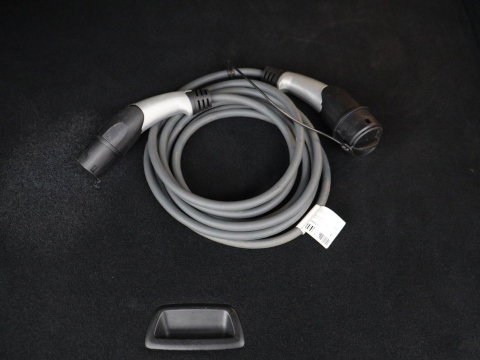 BMW X1 xDrive25e Business Edition Plus | SOH 91,4% | Panoramadak | Leder | Stoelverwarming | Sfeerverlichting | Cruise control | Navigatie | Park assist | PHEV