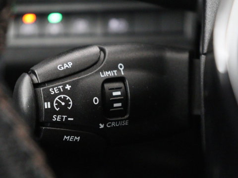 Peugeot 3008 1.6 HYbrid4 300 Première Pack | SOH 93,8% | Panoramadak | Leder/alacantara | Memory | Stoelverwarming | Carplay | 360 camera | Trekhaak | PHEV