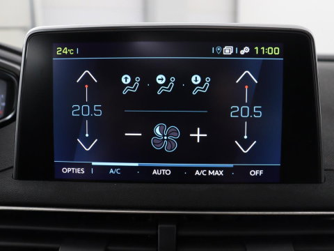 Peugeot 3008 1.6 HYbrid4 300 Première Pack | SOH 93,8% | Panoramadak | Leder/alacantara | Memory | Stoelverwarming | Carplay | 360 camera | Trekhaak | PHEV