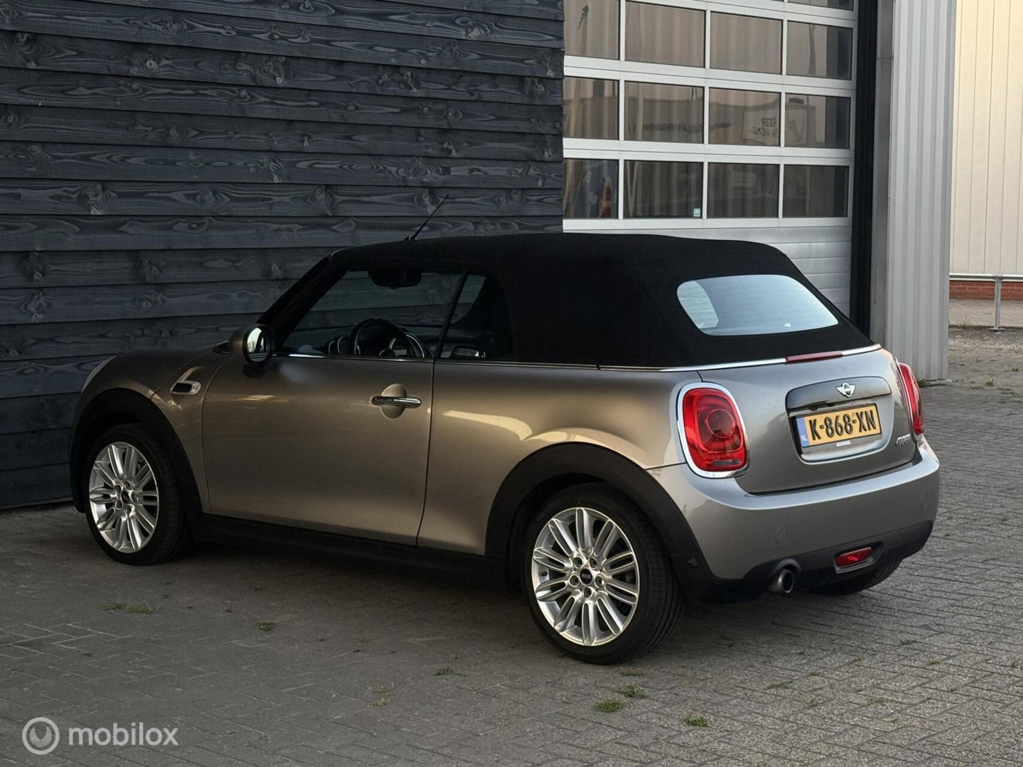 MINI Cooper Cabrio 1.5 Chili | LED | Sportstoelen | Camera