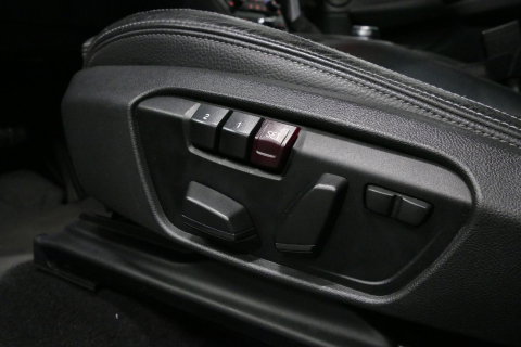 BMW 2 Serie Active Tourer 218i M Sport / Orig. Nederlands / Panoramadak / Elektr. verstelbare voorstoelen (links met memory) / Trekhaak (afneembaar) / Harman Kardon Sound System / Stoelverwarming / Lederen bekleding / HUD / Cruise Control / Navigatie / Elektr. achter