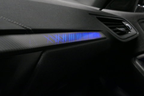 BMW 1 Serie M135i xDrive High Executive Edition / Orig. Nederlands / Panoramadak / Stoelverwarming / Apple Carplay - Android Auto / Ambienteverlichting / HUD / Achteruitrijcamera / Cruise Control / 19'' LMV / Spiegel-pakket / LED koplampen / Lederen bekleding