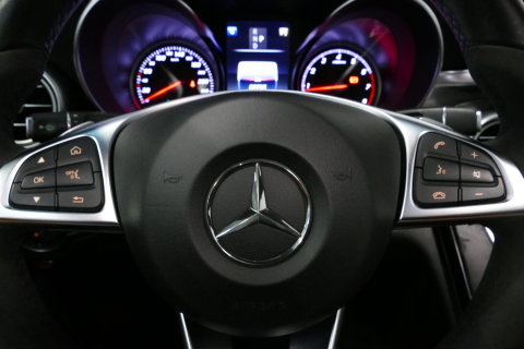 Mercedes-Benz C-Klasse Coupé 200 AMG Line Night Edition / Panoramadak / Apple Carplay - Android Auto / Stoelverwarming / 19'' LMV / Navigatie / Cruise Control / Night Pakket / LED koplampen / Agility Control