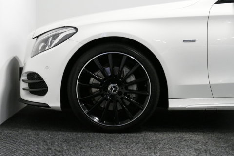Mercedes-Benz C-Klasse Coupé 200 AMG Line Night Edition / Panoramadak / Apple Carplay - Android Auto / Stoelverwarming / 19'' LMV / Navigatie / Cruise Control / Night Pakket / LED koplampen / Agility Control