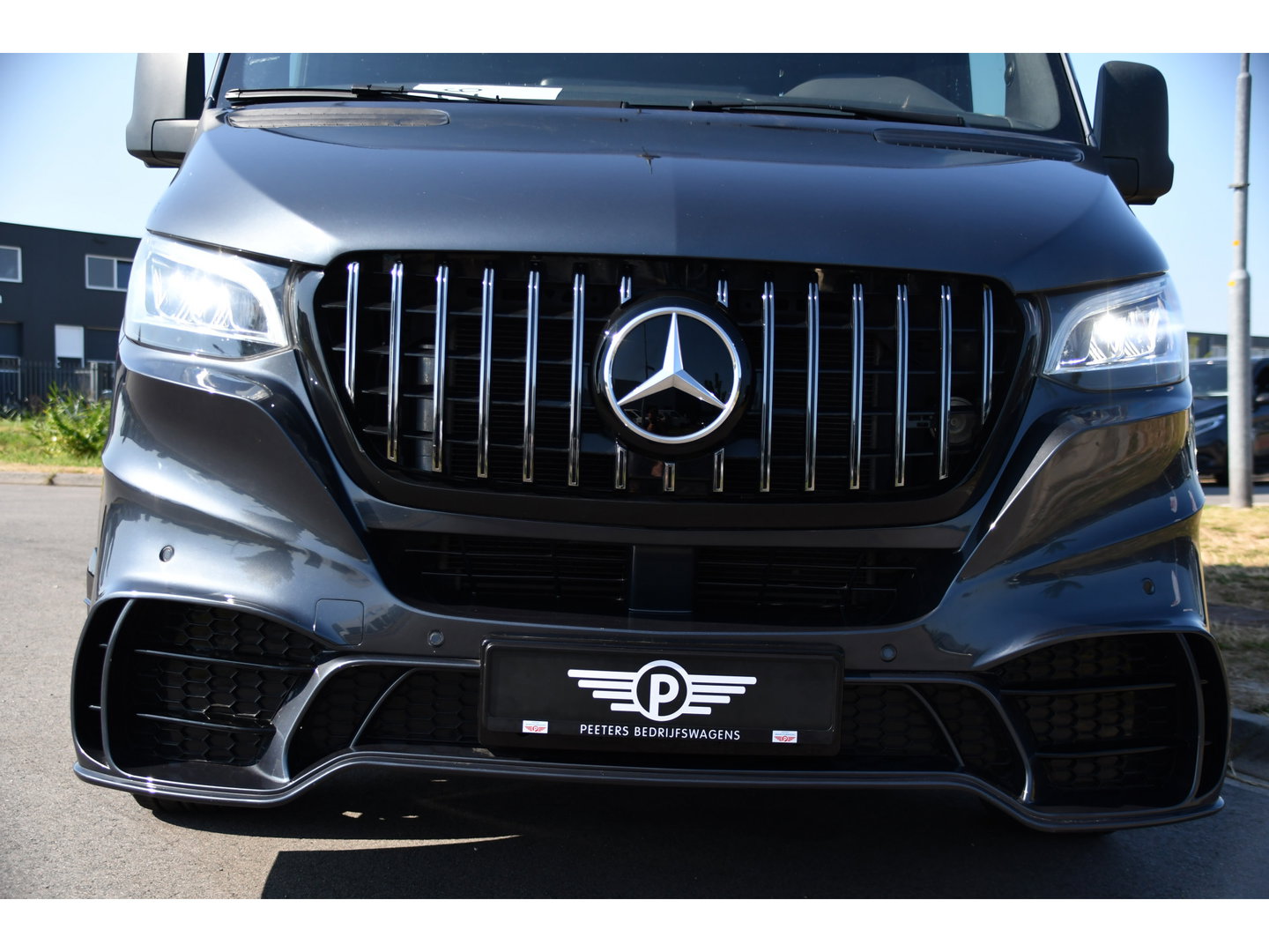 Mercedes-Benz Sprinter 319 3.0 CDI L2H2 AMG Edition Adaptieve Cruise, Camera, Carplay, LED, 10,5'' Mbux, Automaat, Sensoren, Stoelverwarming, Uniek!