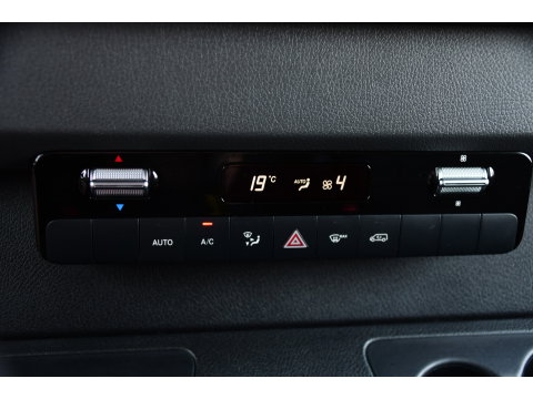 Mercedes-Benz Sprinter 319 3.0 CDI L2H2 AMG Edition Adaptieve Cruise, Camera, Carplay, LED, 10,5'' Mbux, Automaat, Sensoren, Stoelverwarming, Uniek!