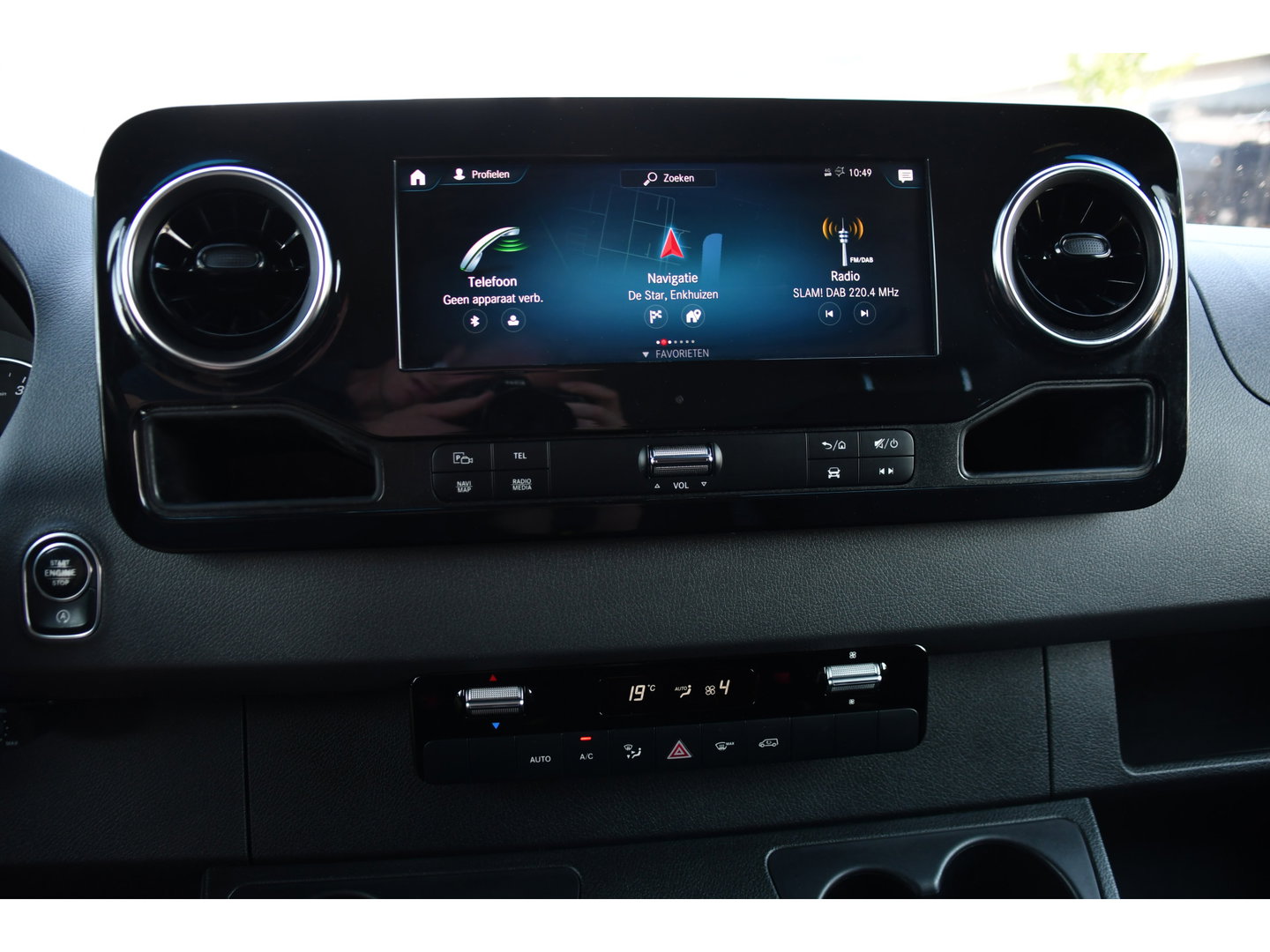 Mercedes-Benz Sprinter 319 3.0 CDI L2H2 AMG Edition Adaptieve Cruise, Camera, Carplay, LED, 10,5'' Mbux, Automaat, Sensoren, Stoelverwarming, Uniek!