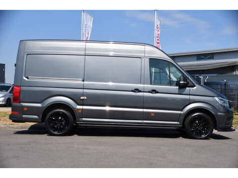 Volkswagen Crafter 35 2.0 TDI L3H3 PB Edition Camera, Cruise, Carplay, LED, Automaat, Trekhaak, Multimedia, Automaat, 140pk, Uniek!