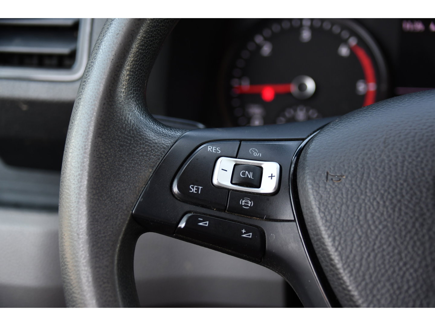 Volkswagen Crafter 35 2.0 TDI L3H3 PB Edition Camera, Cruise, Carplay, LED, Automaat, Trekhaak, Multimedia, Automaat, 140pk, Uniek!