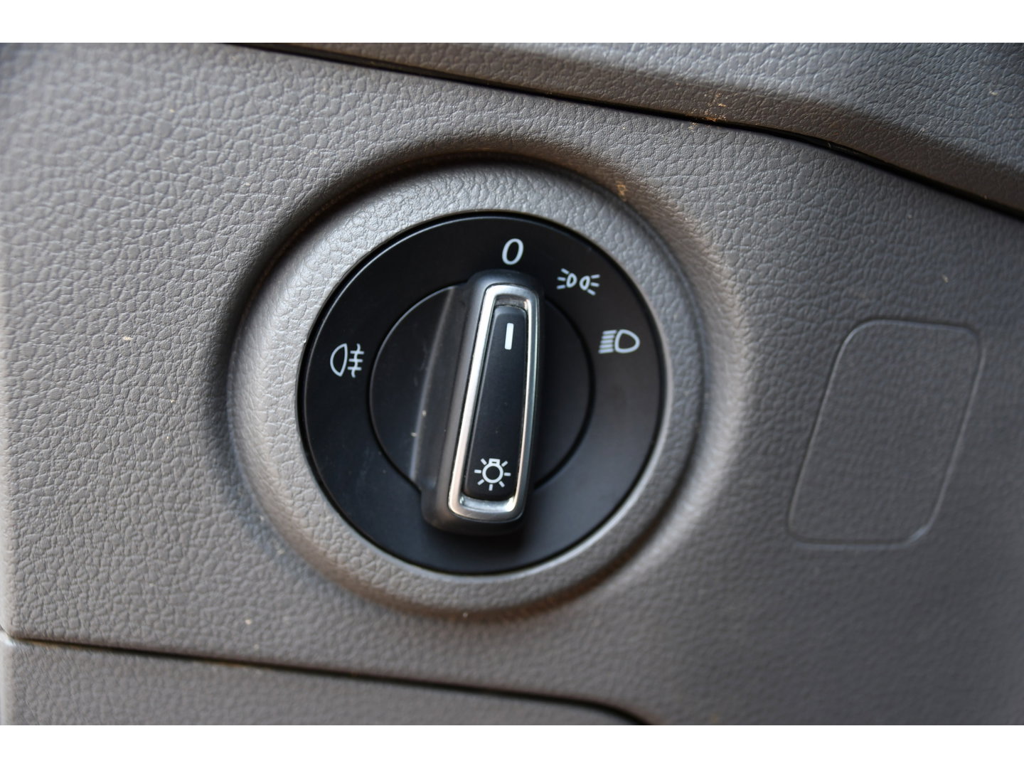 Volkswagen Crafter 35 2.0 TDI L3H3 PB Edition Camera, Cruise, Carplay, LED, Automaat, Trekhaak, Multimedia, Automaat, 140pk, Uniek!