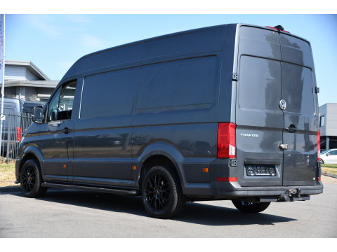 Volkswagen Crafter 35 2.0 TDI L3H3 PB Edition Camera, Cruise, Carplay, LED, Automaat, Trekhaak, Multimedia, Automaat, 140pk, Uniek!