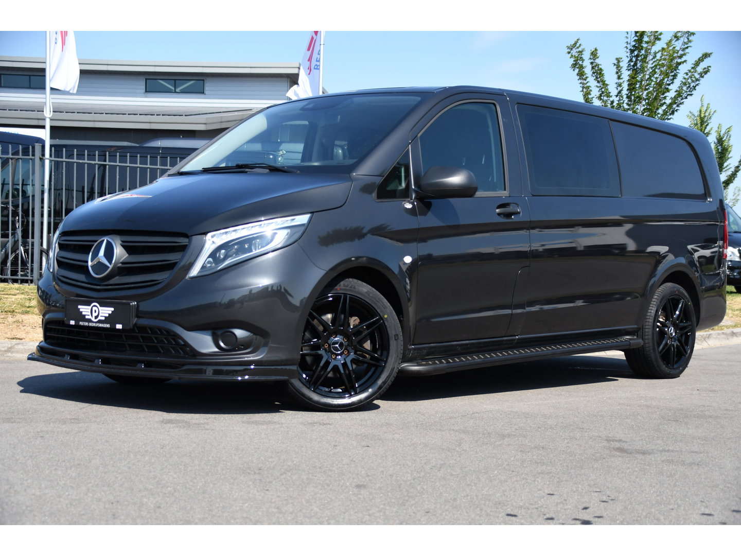 Mercedes-Benz Vito 124 CDI L3 DC PB Edition Camera, Cruise, Carplay, Stoelverwarming, 237pk, Automaat, Multimedia, Trekhaak, Uniek!