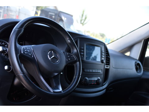 Mercedes-Benz Vito 124 CDI L3 DC PB Edition Camera, Cruise, Carplay, Stoelverwarming, 237pk, Automaat, Multimedia, Trekhaak, Uniek!