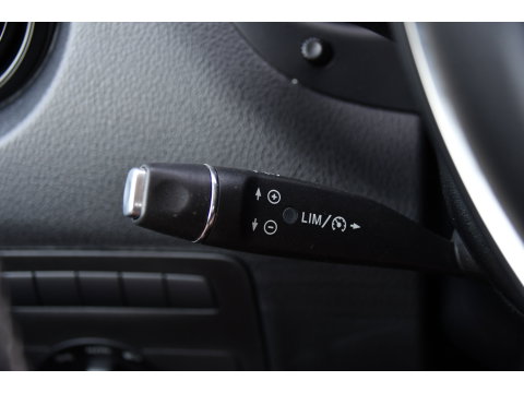 Mercedes-Benz Vito 124 CDI L3 DC PB Edition Camera, Cruise, Carplay, Stoelverwarming, 237pk, Automaat, Multimedia, Trekhaak, Uniek!