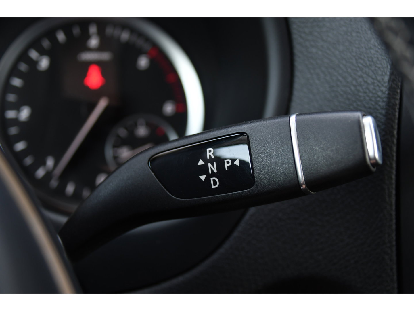 Mercedes-Benz Vito 124 CDI L3 DC PB Edition Camera, Cruise, Carplay, Stoelverwarming, 237pk, Automaat, Multimedia, Trekhaak, Uniek!