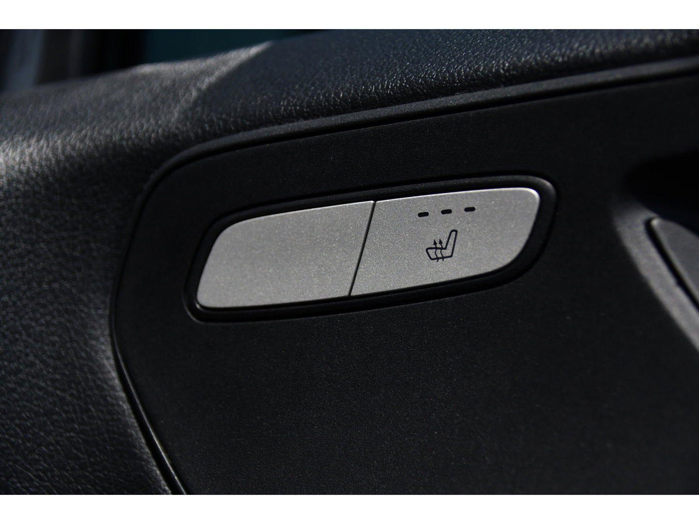 Mercedes-Benz Vito 124 CDI L3 DC PB Edition Camera, Cruise, Carplay, Stoelverwarming, 237pk, Automaat, Multimedia, Trekhaak, Uniek!
