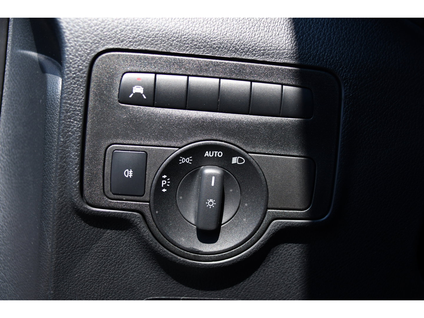 Mercedes-Benz Vito 124 CDI L3 DC PB Edition Camera, Cruise, Carplay, Stoelverwarming, 237pk, Automaat, Multimedia, Trekhaak, Uniek!