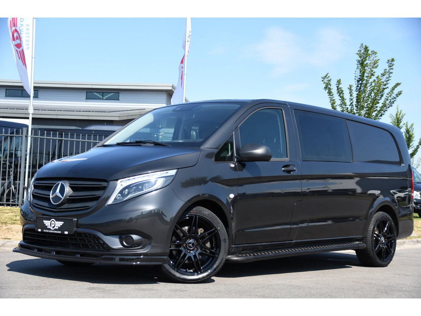 Mercedes-Benz Vito 124 CDI L3 DC PB Edition Camera, Cruise, Carplay, Stoelverwarming, 237pk, Automaat, Multimedia, Trekhaak, Uniek!