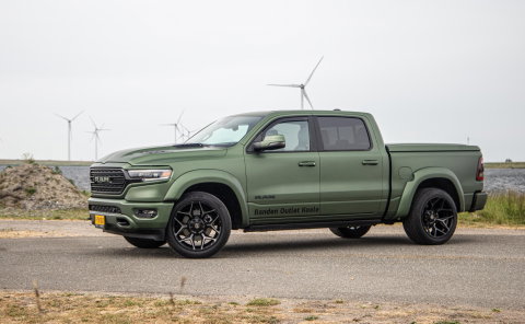 Dodge Ram Pick-Up 1500 5.7 V8 4x4 Crew Cab Limited BPM VRIJ / ALL IN PRIJS / PANO / KLEP / WIDE BODY / GARANTIE