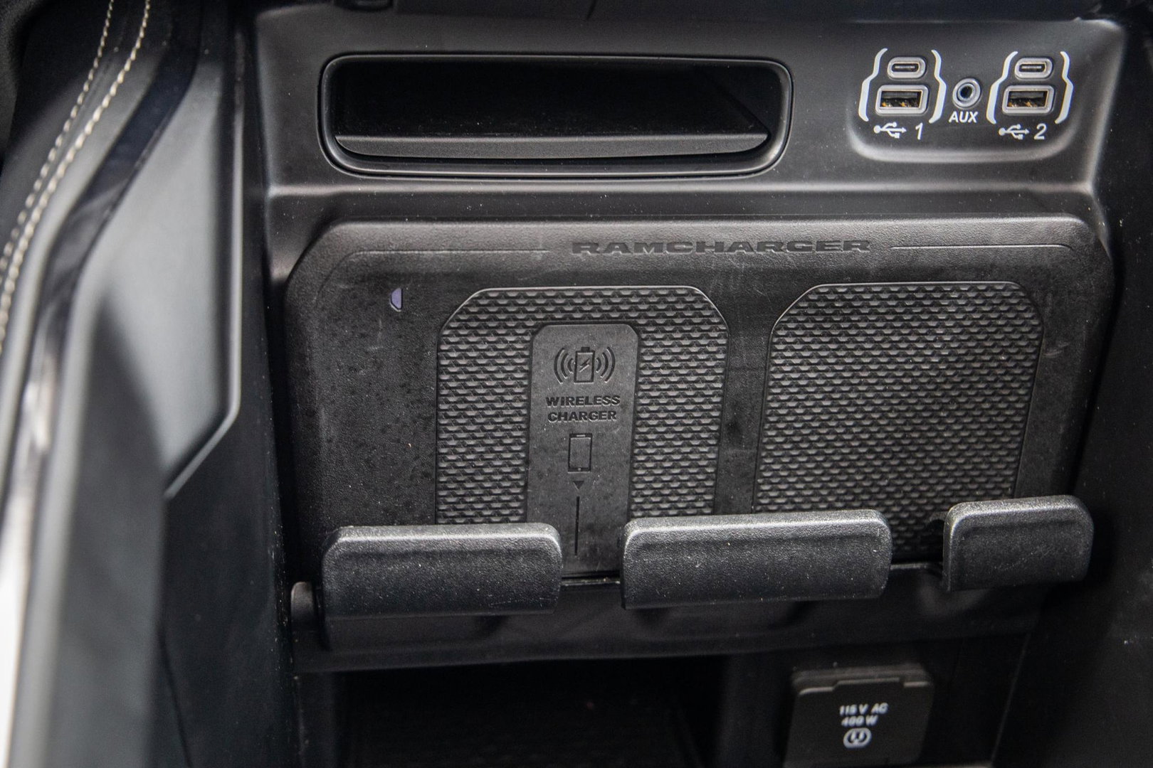 Dodge Ram Pick-Up 1500 5.7 V8 4x4 Crew Cab Limited BPM VRIJ / ALL IN PRIJS / PANO / KLEP / WIDE BODY / GARANTIE