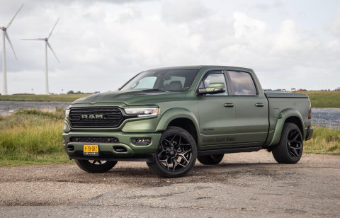 Dodge Ram Pick-Up 1500 5.7 V8 4x4 Crew Cab Limited BPM VRIJ / ALL IN PRIJS / PANO / KLEP / WIDE BODY / GARANTIE