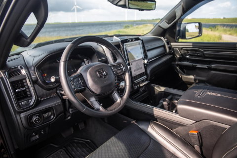 Dodge Ram Pick-Up 1500 5.7 V8 4x4 Crew Cab Limited BPM VRIJ / ALL IN PRIJS / PANO / KLEP / WIDE BODY / GARANTIE