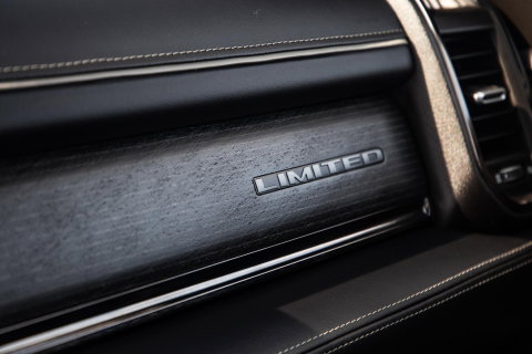 Dodge Ram Pick-Up 1500 5.7 V8 4x4 Crew Cab Limited BPM VRIJ / ALL IN PRIJS / PANO / KLEP / WIDE BODY / GARANTIE