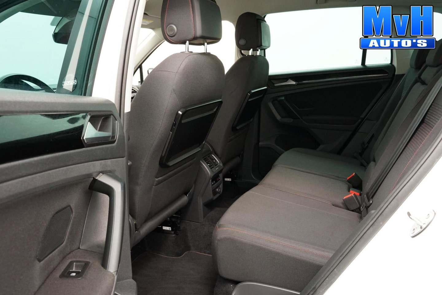 Volkswagen Tiguan 1.4 TSI Comfortline Sound|STOELVW|TREKH|ACC